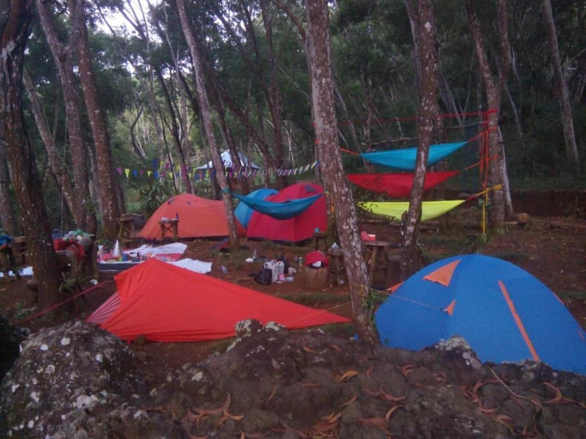 Seribu Batu Songgo Langit Resort & Camp Bantul Exterior foto
